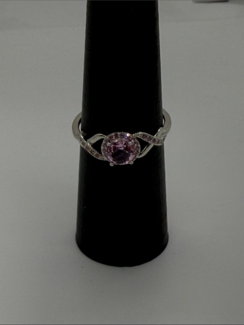 Elegant Silver Ring with Purple Center Stone size 10 1/2